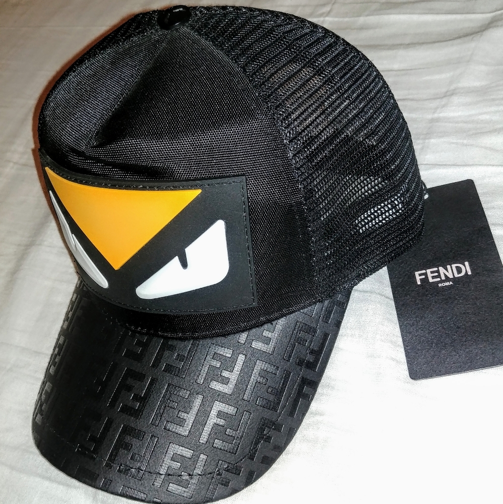 Snapback Unisex FW hat -READ. UA Italian